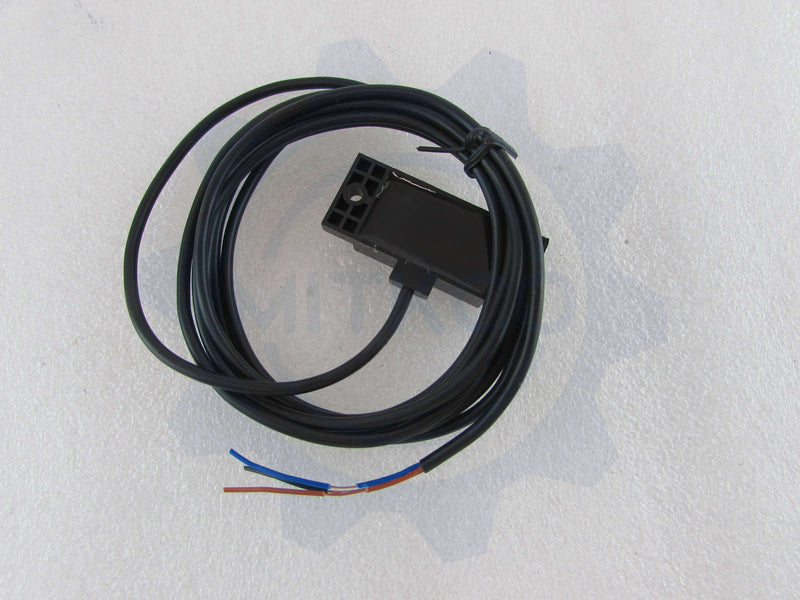 E2K-F10MC2 Omron Sensor