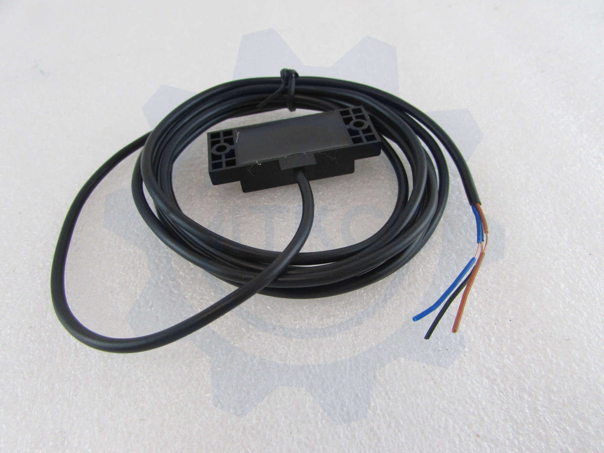 E2K-F10MC2 Omron Sensor