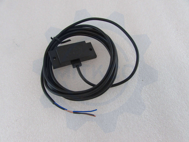 E2K-F10MC2 Omron Sensor