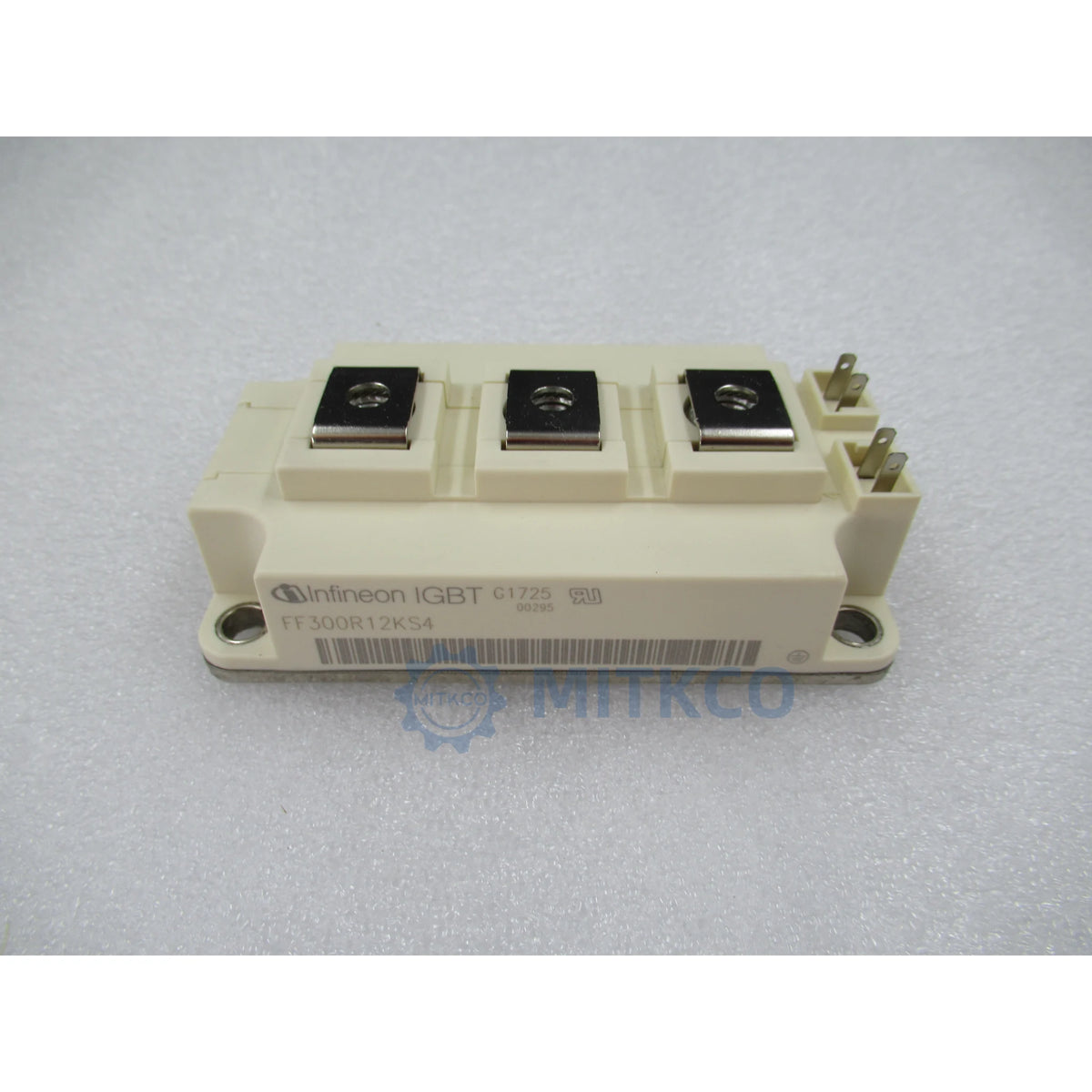 FF300R12KS4 Infineon 370A 1200V IGBT Module 62mm C-Series