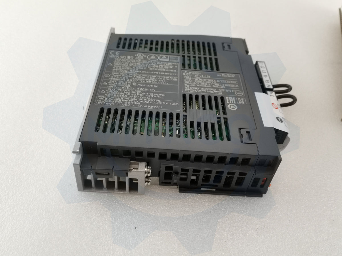 MR-J4-10B Mitsubishi servo drive