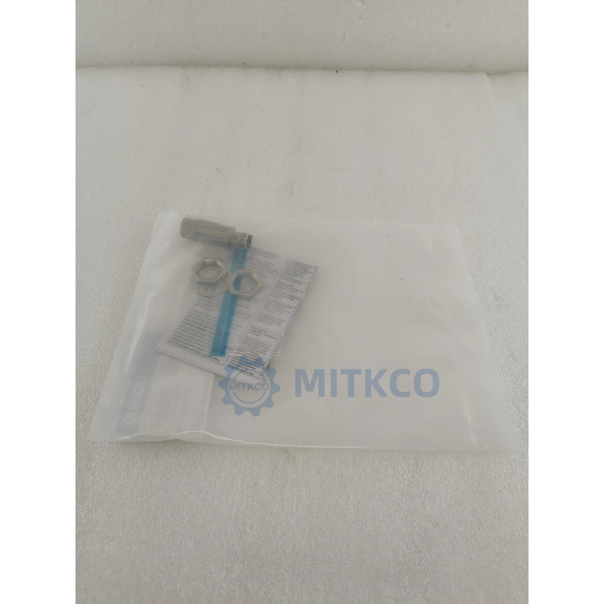 E2E-X10MF1-M1 OMRON Inductive Proximity Sensor M18 10mm PNP