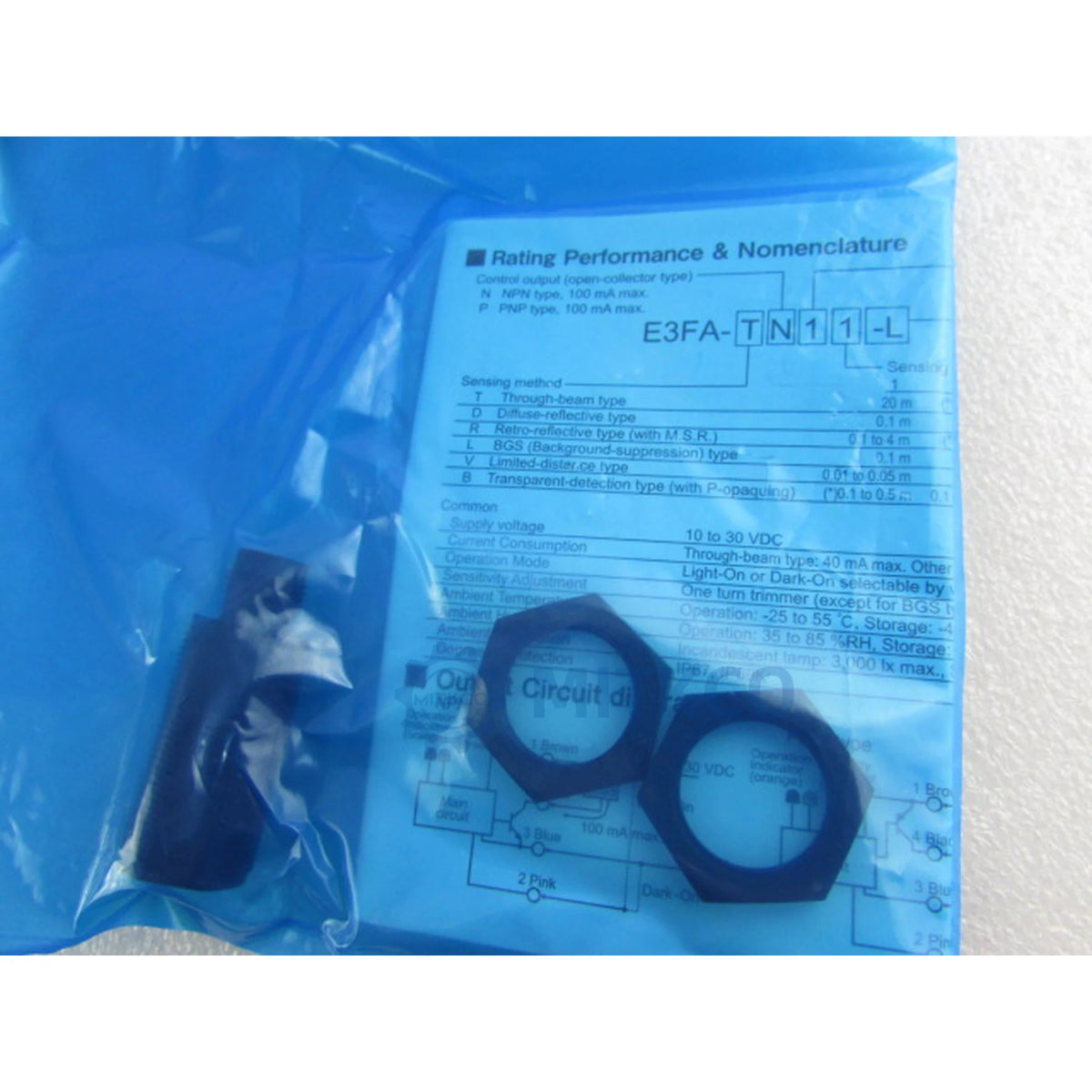 E3FA-RP21 OMRON Retro-Reflective Photoelectric Sensor M18 4m PNP
