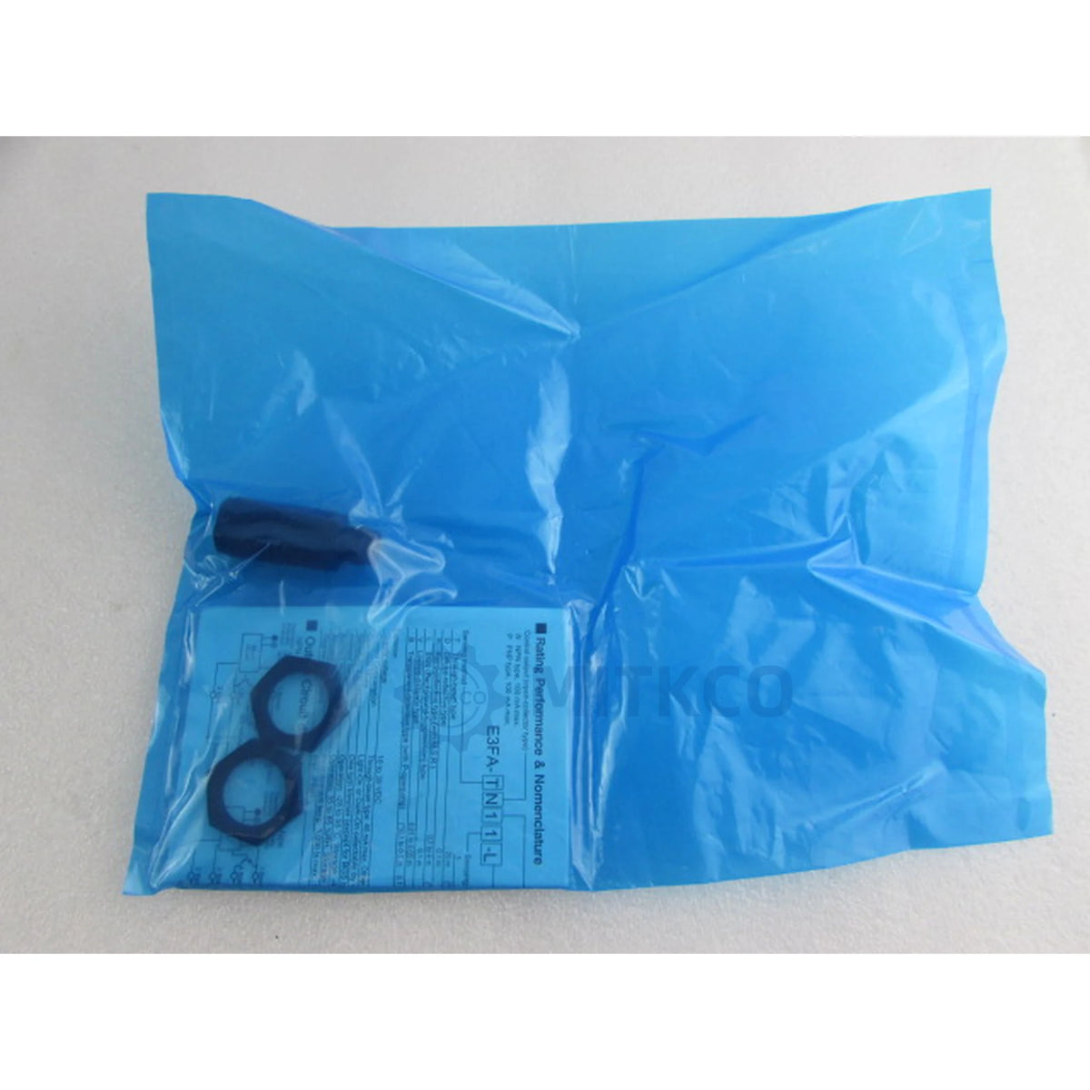 E3FA-RP21 OMRON Retro-Reflective Photoelectric Sensor M18 4m PNP