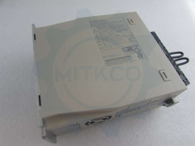 SGD7S-5R5A10A002 Yaskawa Servo drive