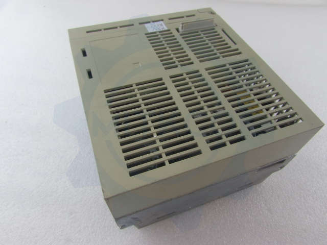 SGDH-10AE Yaskawa servo drive