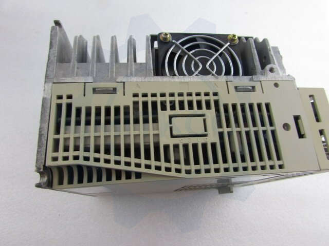 SGDH-10DE Yaskawa Servo drive