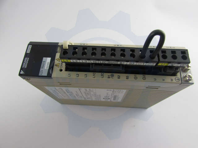 SGDV-1R6A01B002000 Yaskawa Servo drive