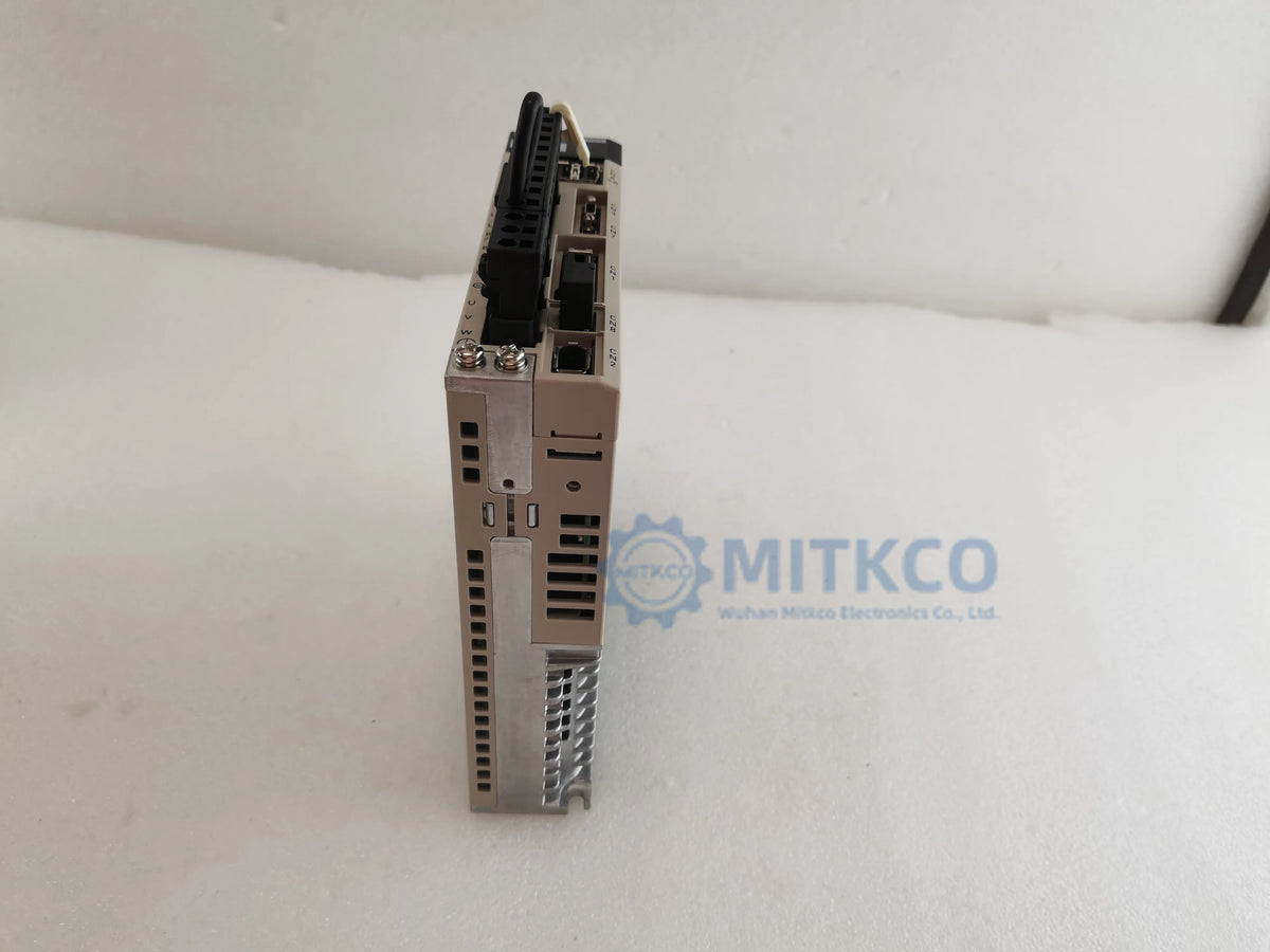 SGDV-2R8A11A Yaskawa Servo Drive