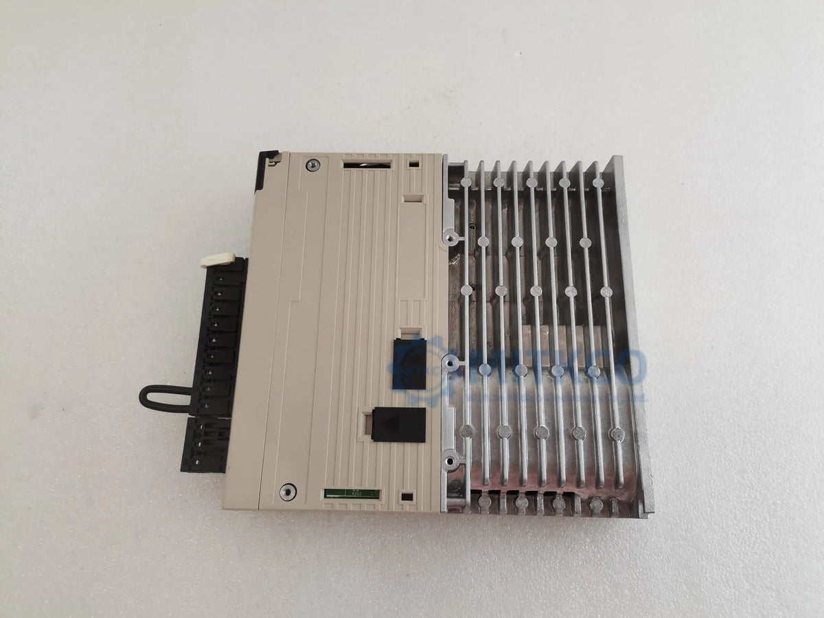 SGDV-2R8A11A Yaskawa Servo Drive