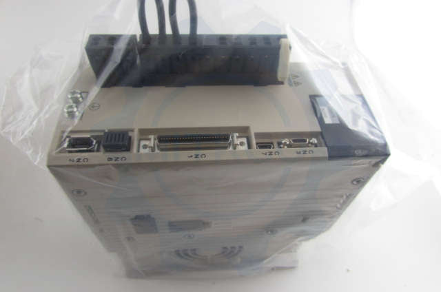 SGDV-5R5A01A002000 Yaskawa Servo drive