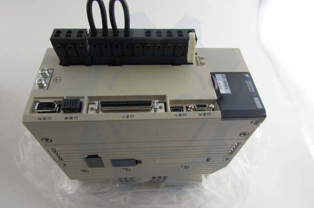 SGDV-5R5A01A002000 Yaskawa Servo drive