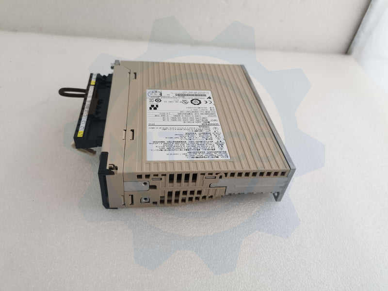 SGDV-R70A11B Yaskawa Servo drive