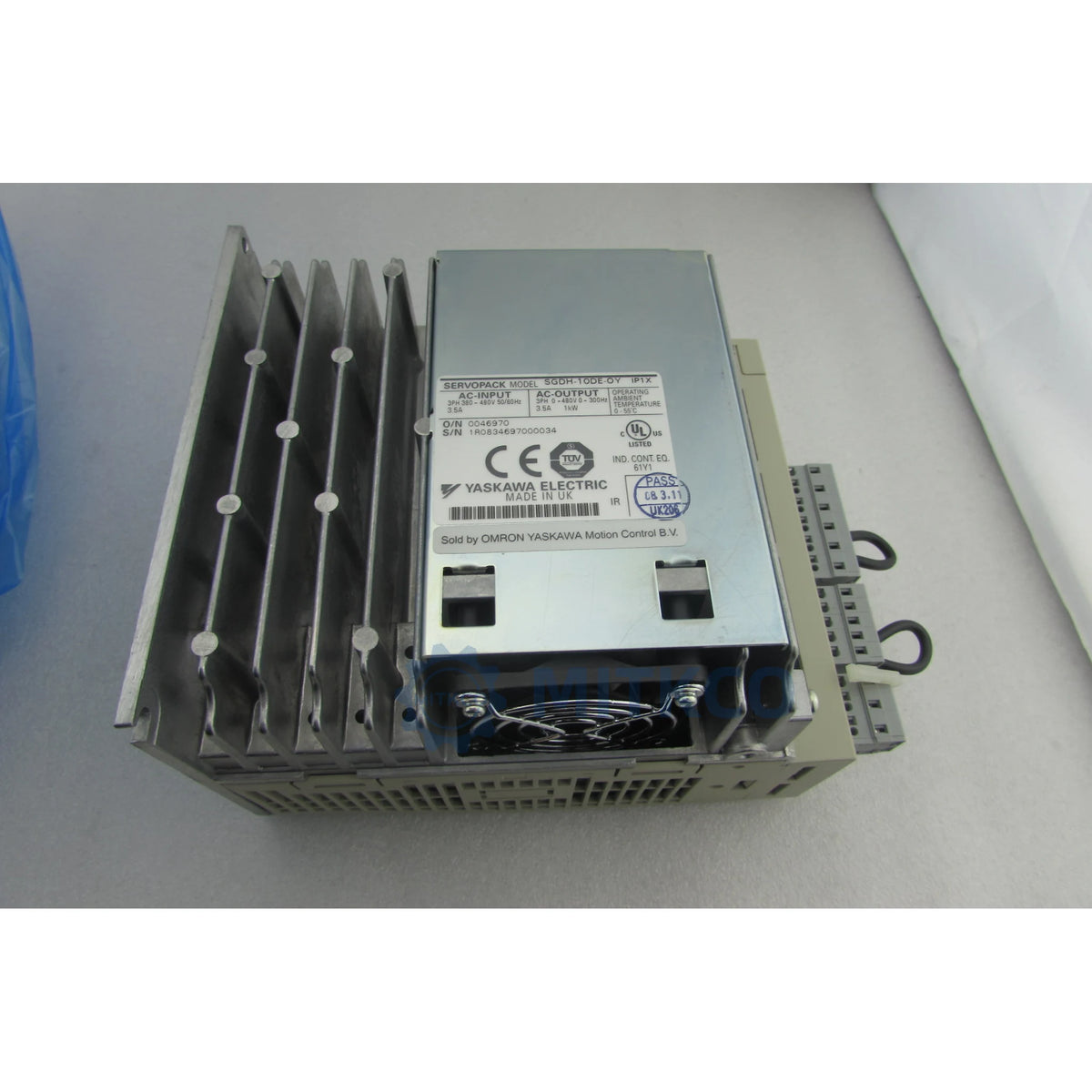 SGDH-10DE-OY Yaskawa Servo Drive 1kW 400V Sigma-II