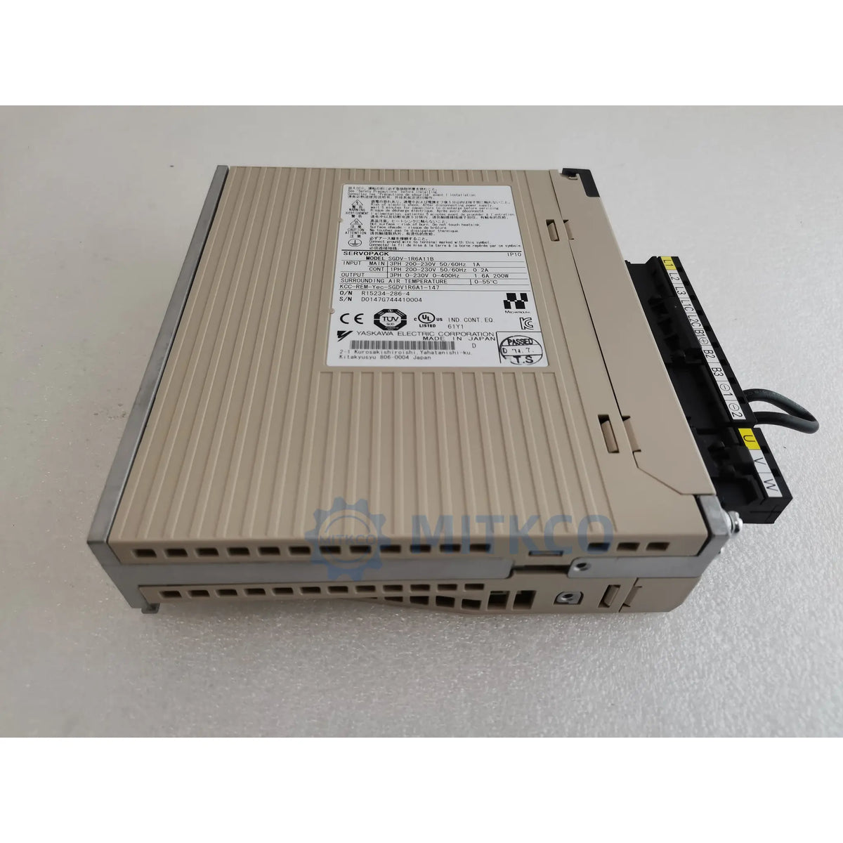 SGDV-1R6A11B Yaskawa Servo Drive 200W MECHATROLINK-II