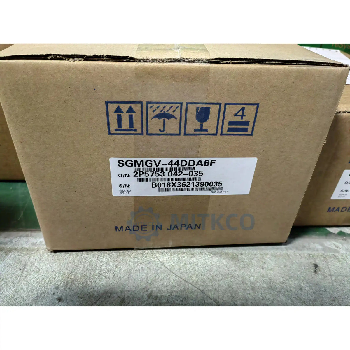 SGMGV-44DDA6F Yaskawa Servo Motor 4.4kW 400V