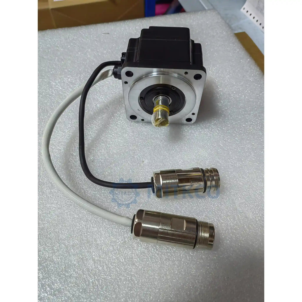 SGMPH-02DAA-YG12 Yaskawa Servo Motor 200W 400V
