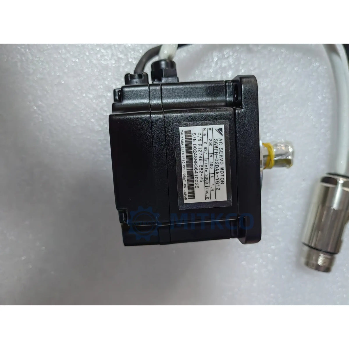 SGMPH-02DAA-YG12 Yaskawa Servo Motor 200W 400V