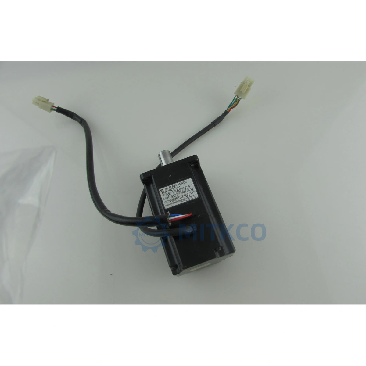 SGM-02B312 Yaskawa AC Servo Motor 200W 100V
